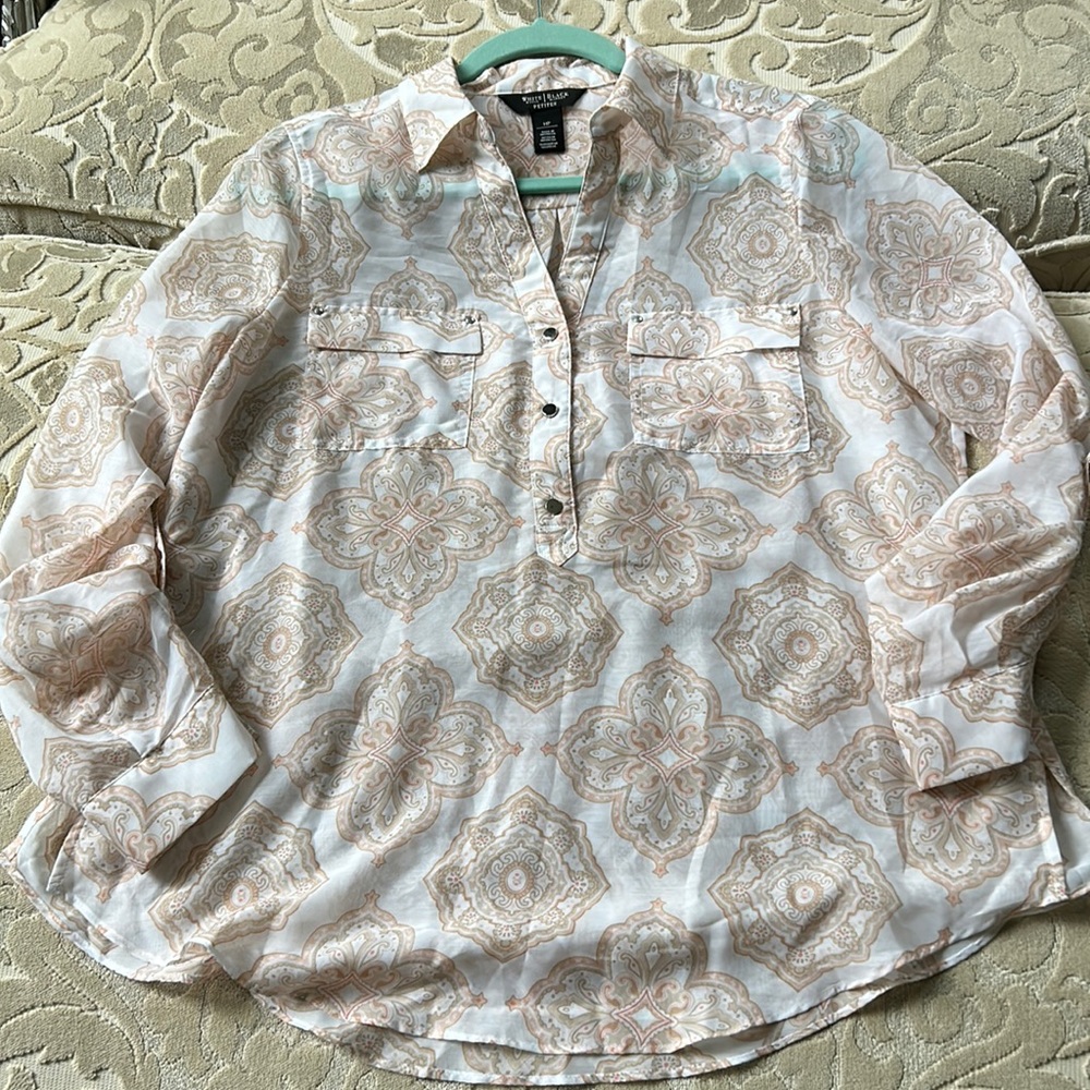 WHBM top beautiful pattern